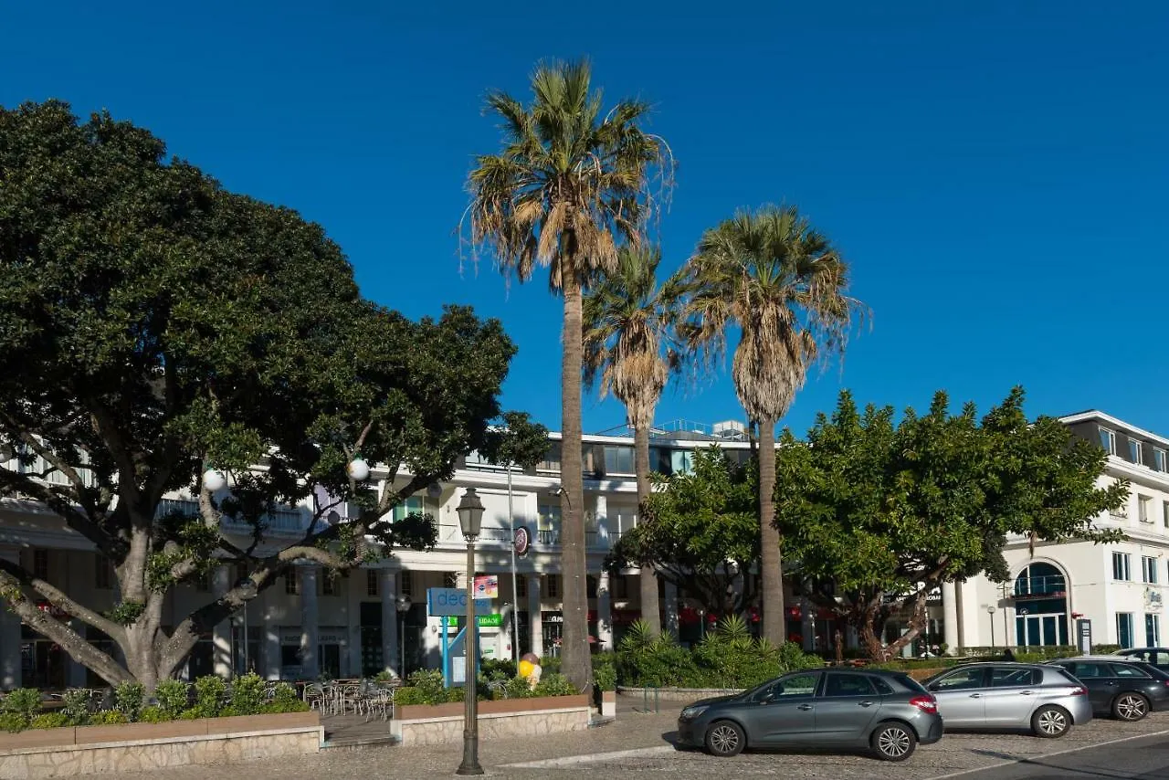Cascais-Estoril Beachfront Apartments
