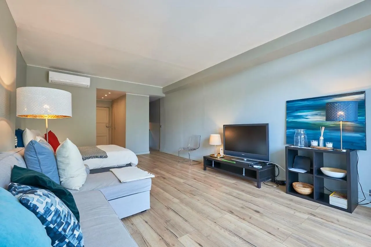 Cascais-Estoril Beachfront Apartments
